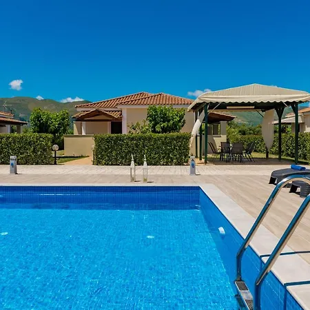 Giannoulis Village *